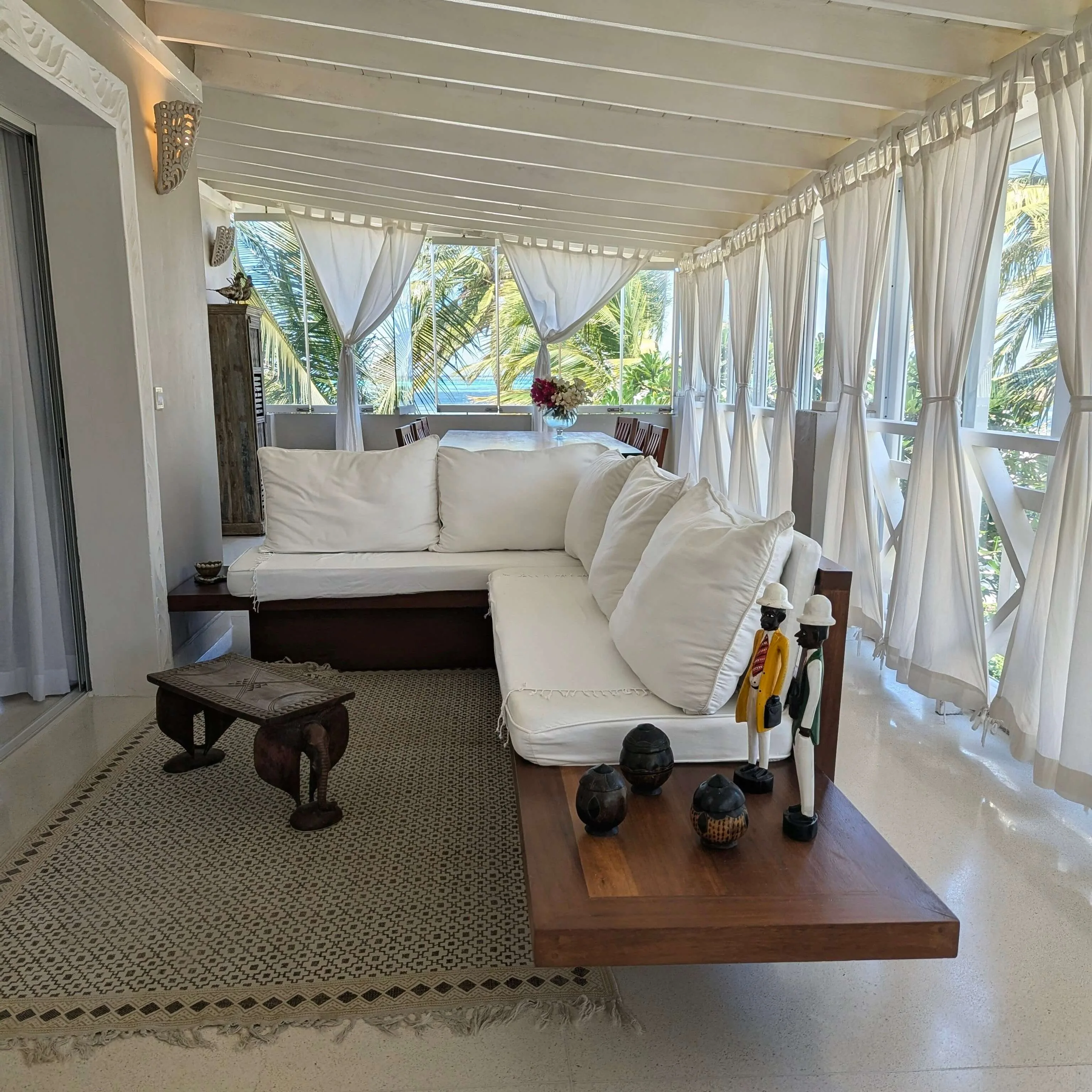 Casa Ongaro lounge view