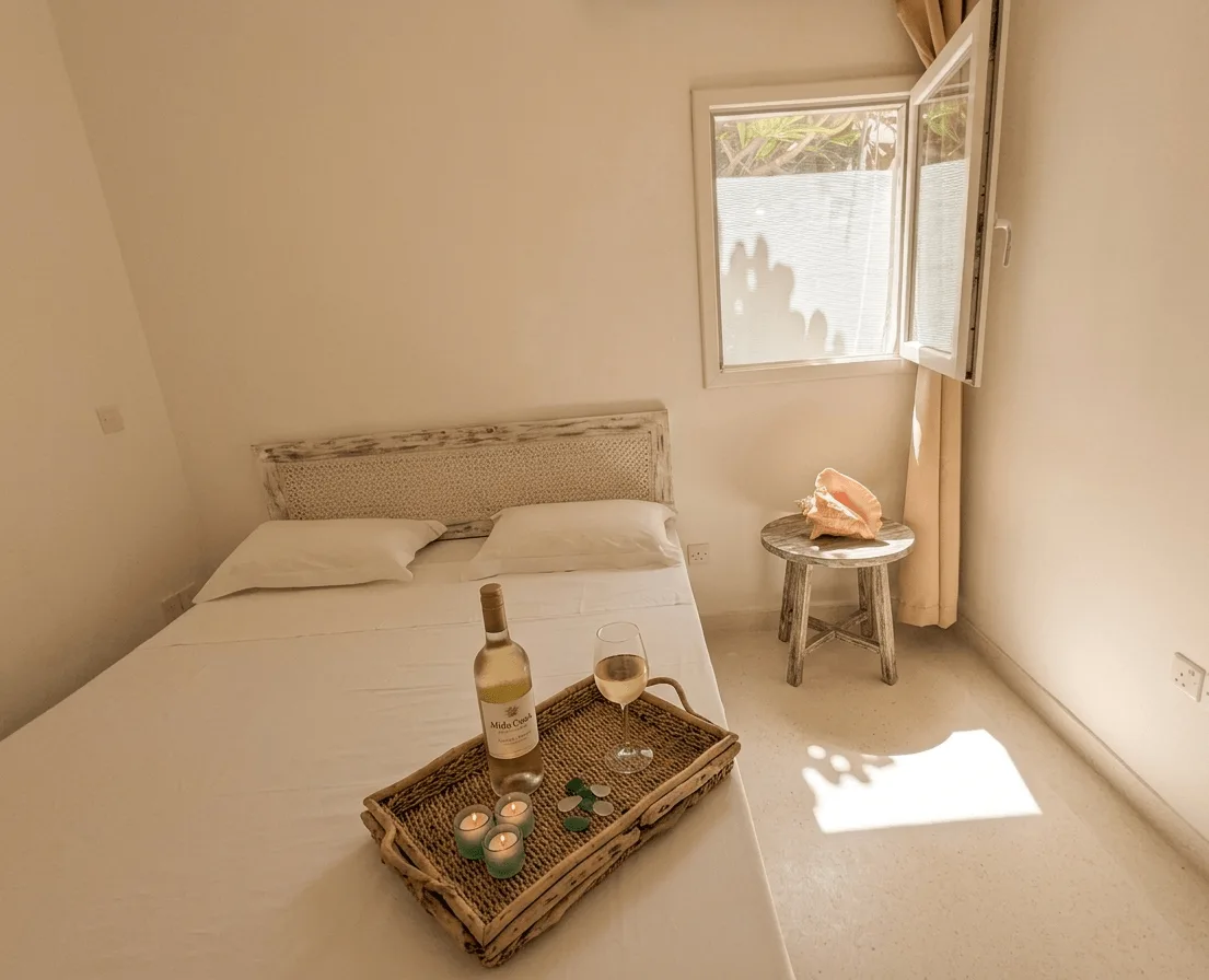 Casa Nyekundu bedroom